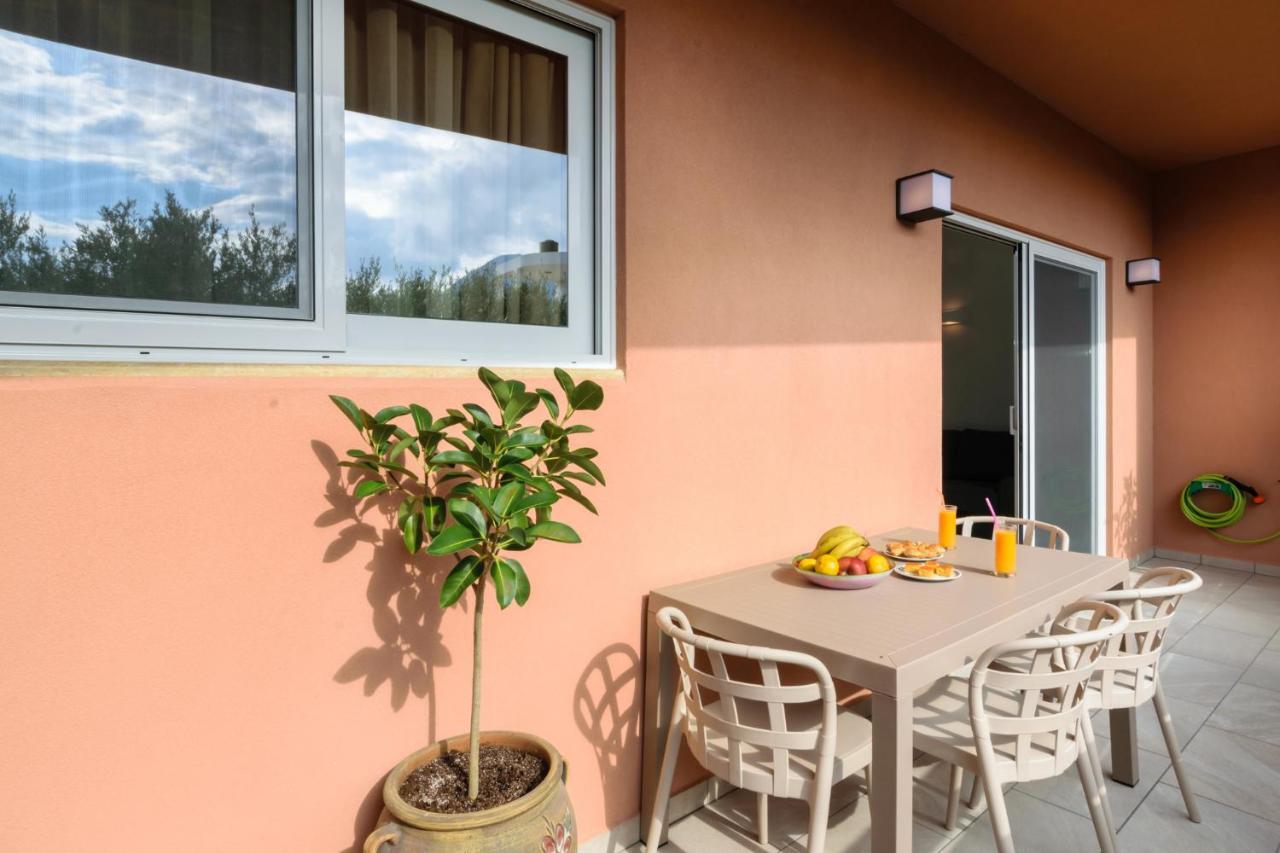 Iliana Apartments Falasarna Exterior foto